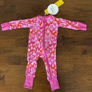 NEW WITH TAGS Little Sleepies Watercolor Hearts zippy in size 0-3 months